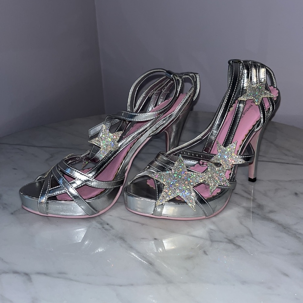 Leg Avenue Star Heels - Picture 3 of 5